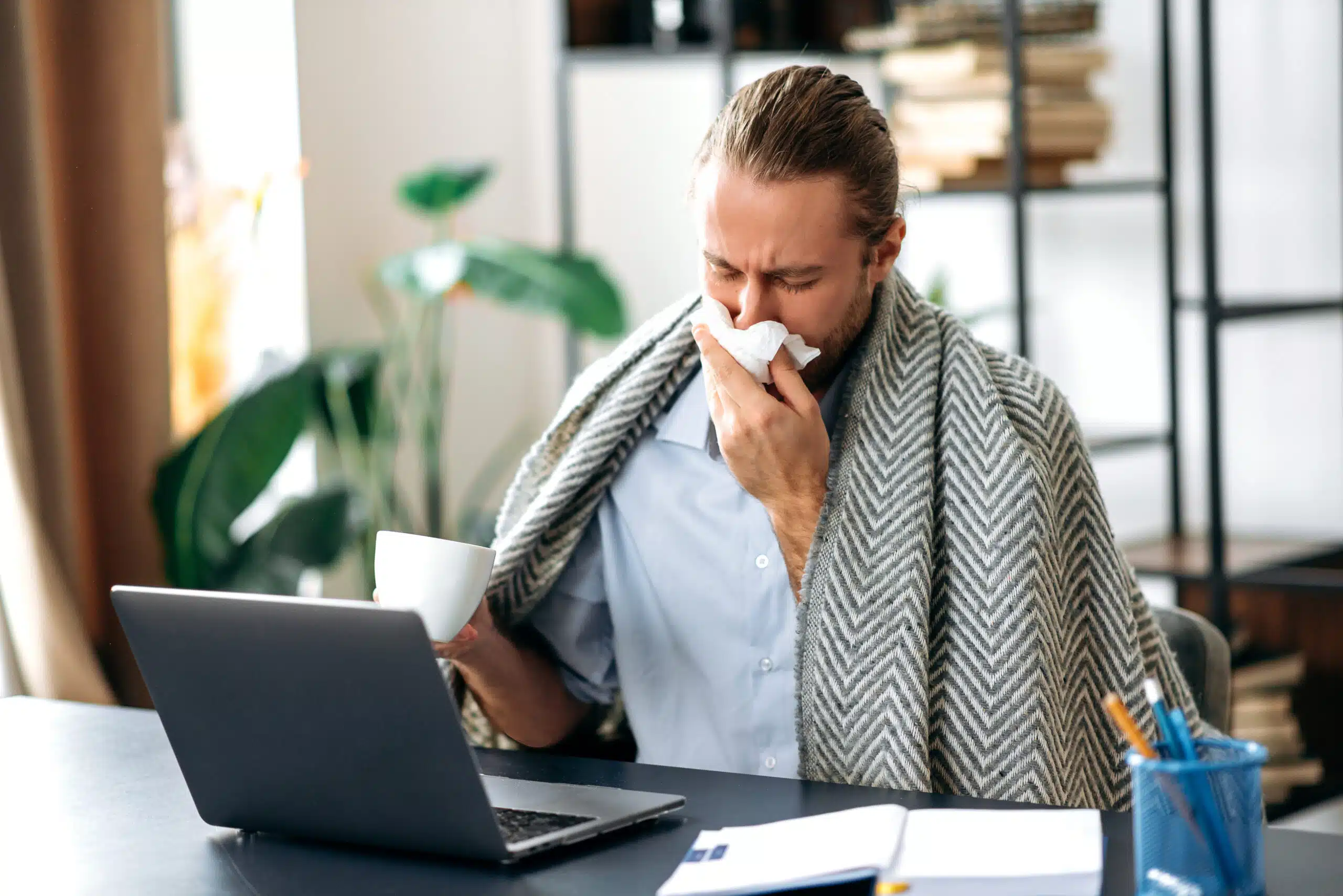 Travailler pendant un arrêt maladie : pas toujours indemnisé